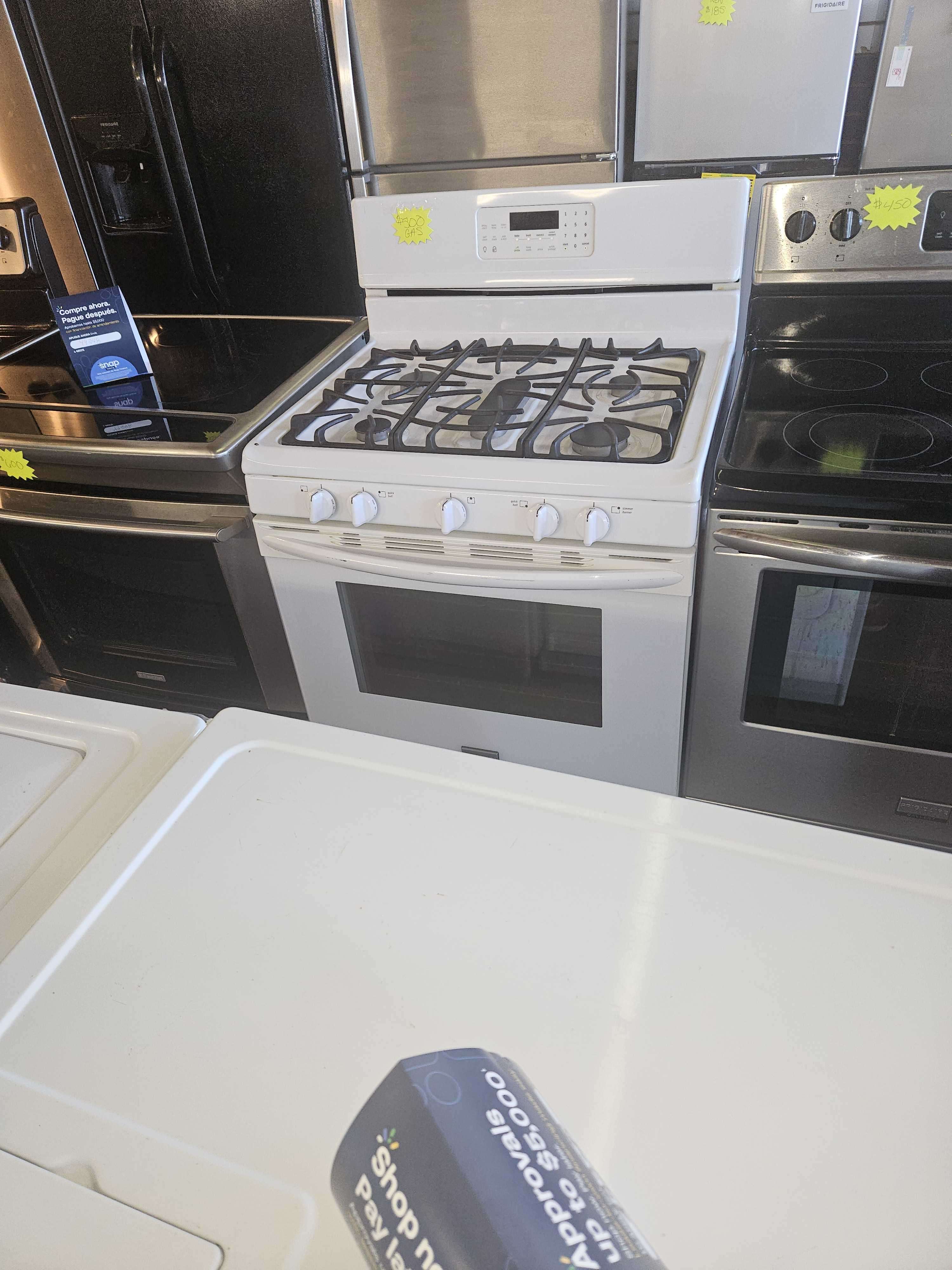 gas-stove_17255579257GczN7.jpeg